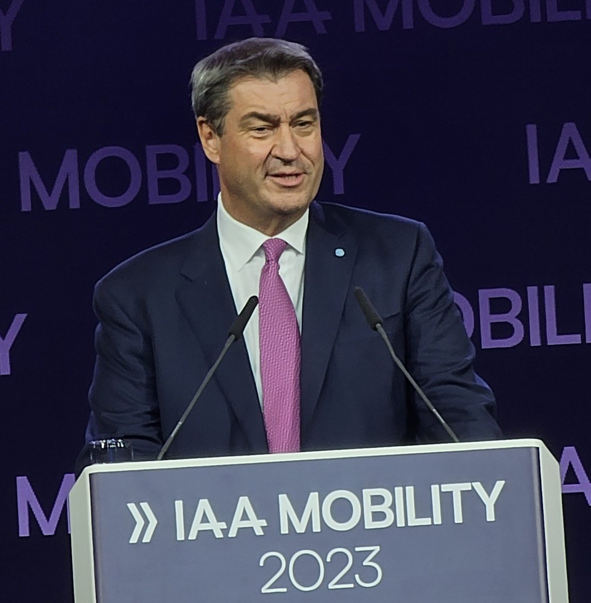 Brigitte Saar tweet media