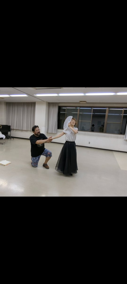 稽古風景。第4幕のフィガロとスザンナ。最後のひと笑いの場面😆ぜひ会場に来て笑ってください✨チケット好評発売中！