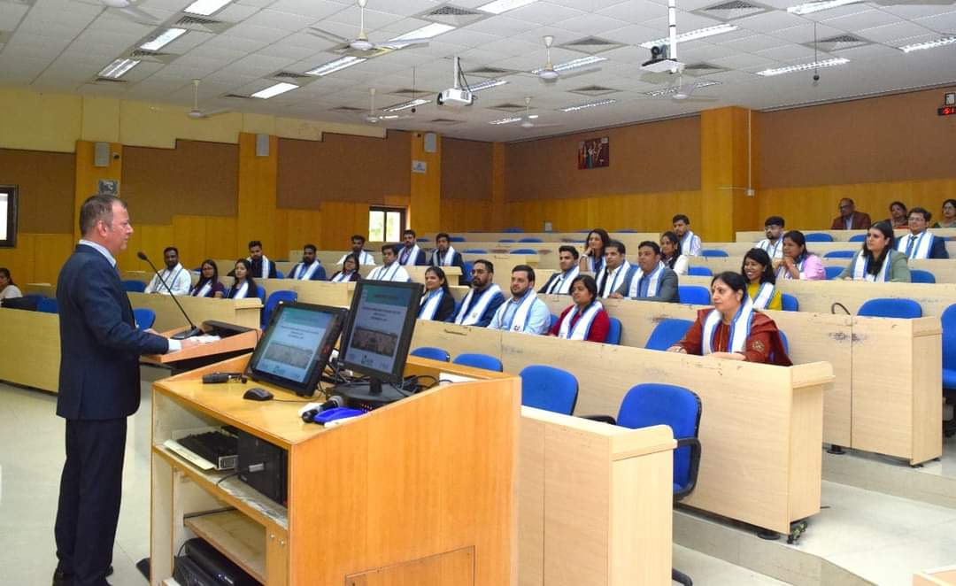 askhimanshurai's tweet photo. It was an absolute delight to meet and interact with the graduates of the 14th batch of the Integrated Programme in Business Analytics #IPBA at our @IIM_I. In the valedictory, I had the privilege of sharing with them my understanding of IPBA, where 'I' stands for Integrity, 'P' for a clear Purpose, 'B' for maintaining a Balance between needs and desires, and 'A' for taking Action. 

#Learning #Success #LifeLessons #Growth #IIMIndore