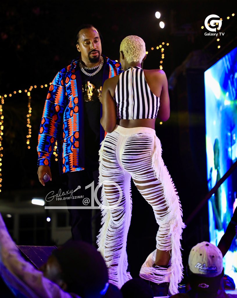 GalaxyFMUg's tweet photo. Singer and songwriter @shenaskies joined @naviomusic on stage to perform their hit song ‘Rare’
Pure vibes 🔥
#ZzinaLifeStyle | #20YearsOfNavio https://t.co/6yKFxSR5uz