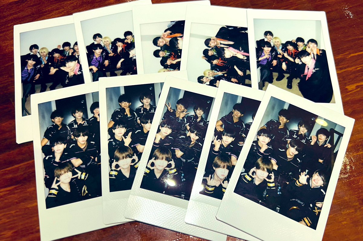Zeronium_idol's tweet photo. !!プレゼント企画!!

🌐••┈┈┈┈┈┈┈┈┈┈┈┈┈・• 🌐

こちらのツイートをいいね💓+RT🔁
+ゼロニウムメンバー全員フォローで

At'Random+ゼロニウム集合チェキの2枚組セットを抽選で５名の方にプレゼント致します🎁

🌐••┈┈┈┈┈┈┈┈┈┈┈┈┈・• 🌐 https://t.co/4ZXhtqtsdW