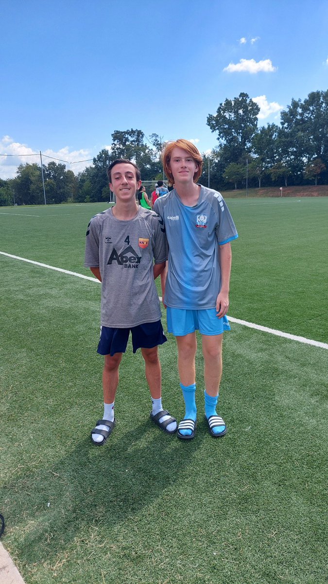 GREAT to see some of our @khsboys_soccer ⚽️ players, playing Club soccer during the off season! 💙🦫 @fc_allianceknox @oneknoxville @oneknoxcollective @usanorthsoccer 
@AthleticsKarns @KarnsBeavers 
#KarnsHighSchool #Karnssoccer #USAnorth #SoccerLife #ClubSoccer #fcallience