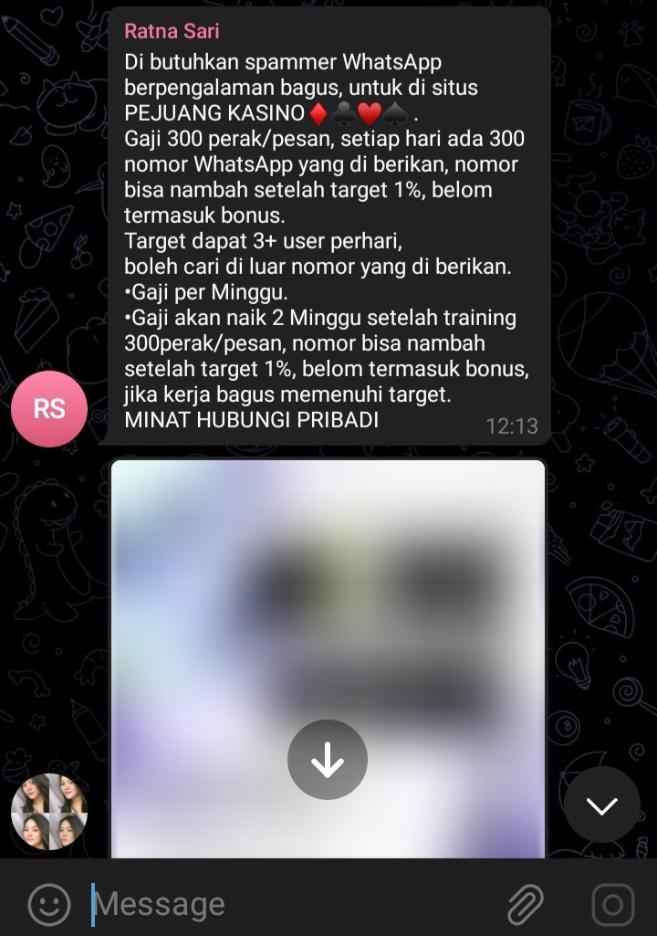 PartaiSocmed's tweet photo. GILAAK!! 
Demi 200-300 perak hidup orang banyak dihancurkan! 
Beginilah cara para agen judi merekrut para spammer. Kami kejar kamu Iqbal!! https://t.co/FGLWWtpCk2