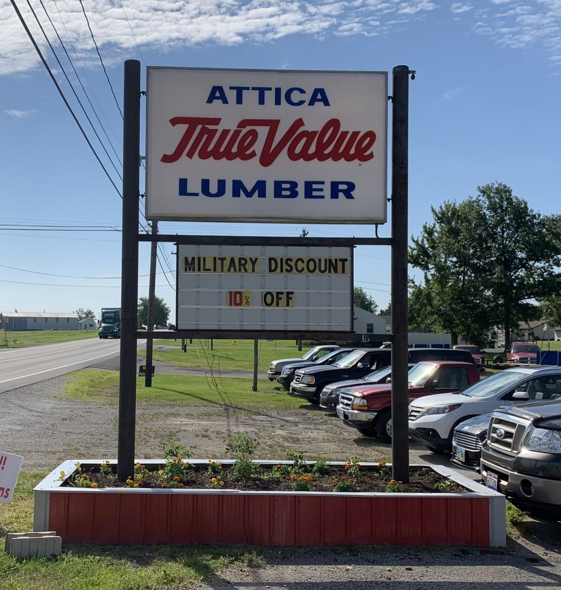 AtticaLumber's tweet image. Shop Right.  Shop True Value. 🌼

Open Monday - Saturday. 

🦚🦚🦚

#truevalue