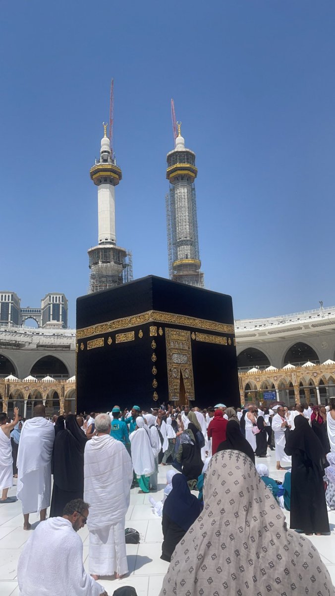 _iu2t's tweet photo. لحمدالله على اتمام العمره اللهم تقبل منا عمرتنا ولاتترك لنا دعاء الا وقد اجبته ولاذنبا الا غفرته اللهم اجعلها عمره مقبوله وخالصه لوجهك الكريم ربي اغفر لي ولوالدي🕋🤍 https://t.co/mVp8EkkVUM