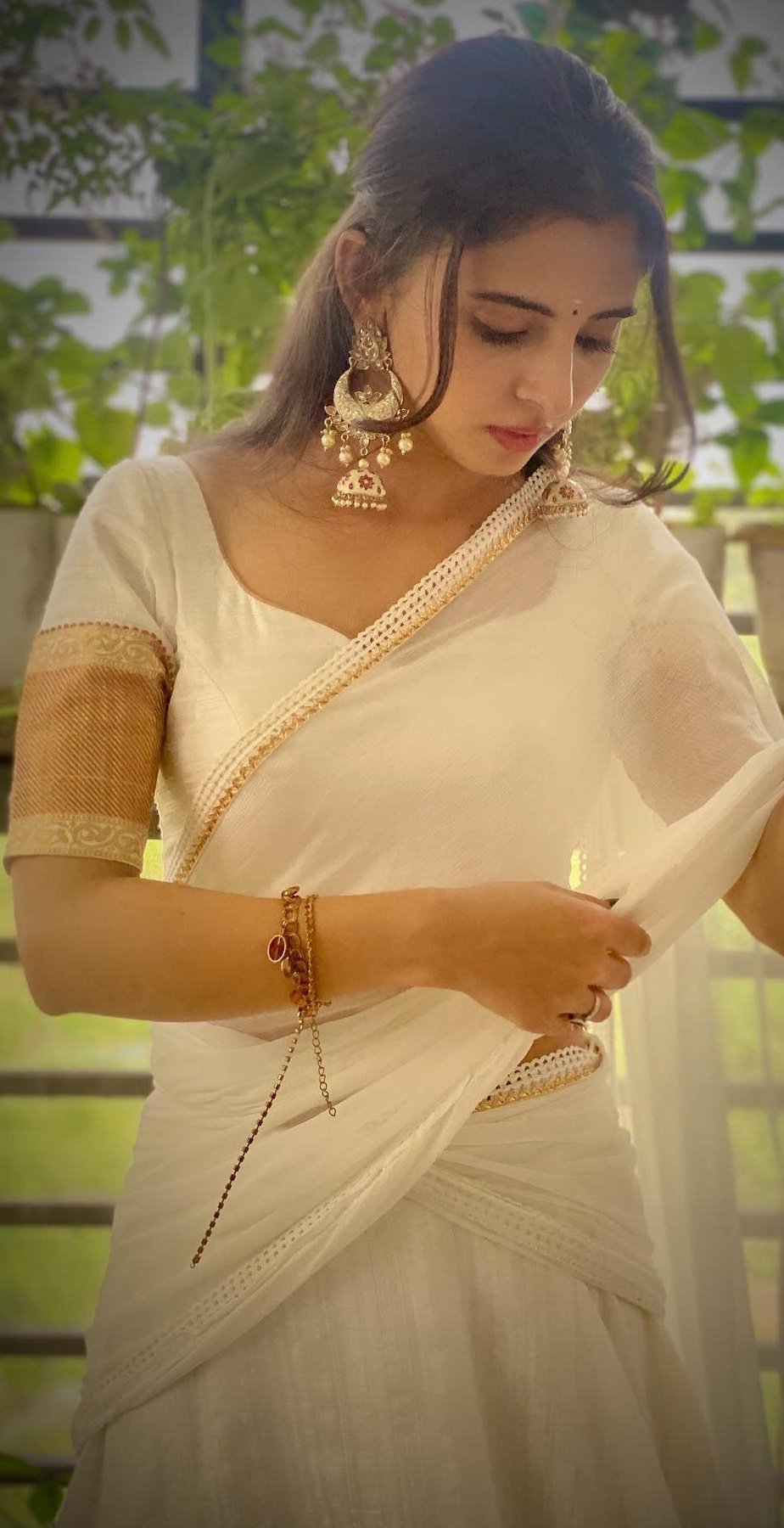 F5QxVNmWwAAEQzd?format=jpg&name=large