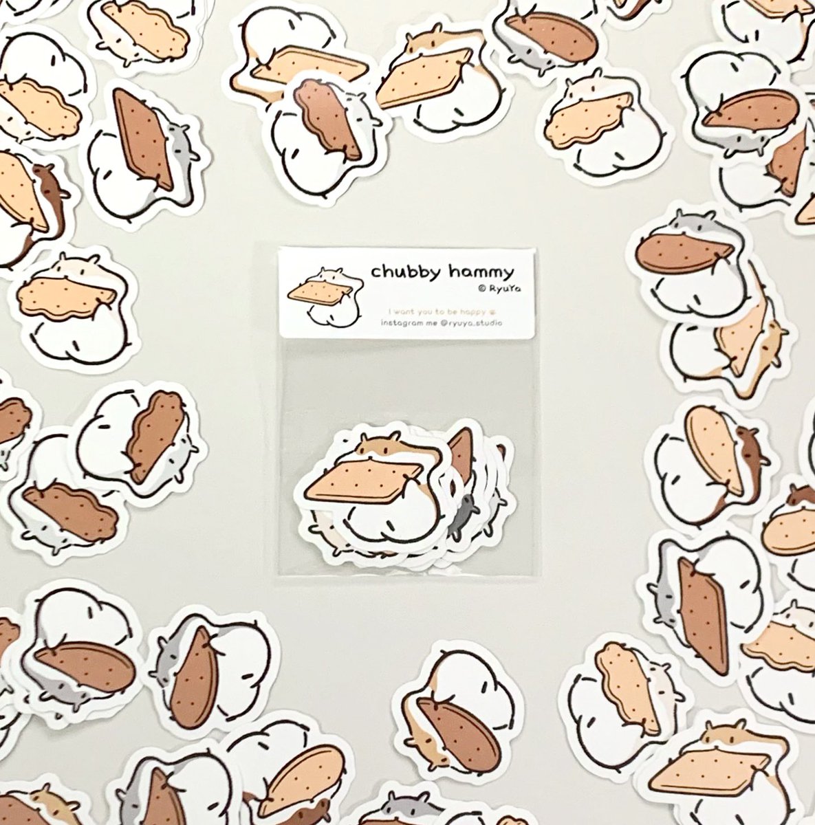 _tosheri's tweet photo. ⸝
🍪🐹 와앙! 와구와구 냠냠
⸝ 
부일페 vol.4
2023.9.7-10
벡스코 4홀
[ E16 ] chubby bunny
⸝
#부일페 #tiny #hamster #stickers #햄스터 #스티커 #かわいい #ハムスター https://t.co/Qq40Ol1xaj