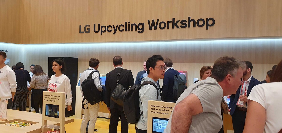 Clap de fin 🎬 du salon de l'électronique grand public <a href="/IFA_Berlin/">IFA Berlin</a>, où l'<a href="/AFNUM_FRANCE/">AFNUM</a>  était présente cette année encore !
L'occasion pour les fabricants présents de souligner que l'environnement 🌱 est de plus en plus au cœur des innovations 💡