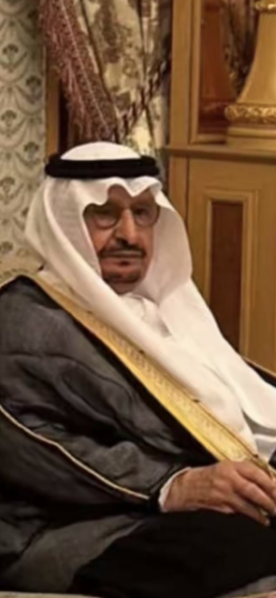 dr_khalidalsaud's tweet photo. ريحة " حبيب العُمر " ..
ريحة " أبوي " جعل منازله الفردوس الأعلى ..
عمي الوالد الغالي " عبدالعزيز بن فهد " سلمه الله .. https://t.co/nPiciWyuUc