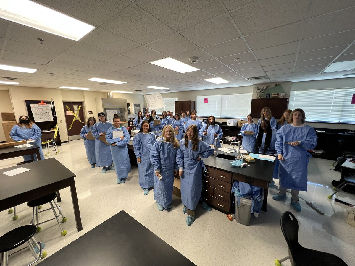 BNHS students suited up to sketch the crime scenes and measure evidence. #IAmNISDCTE <a href="/ByronNelsonHigh/">Byron Nelson HS</a> <a href="/NisdCTE/">NISD CTE</a>