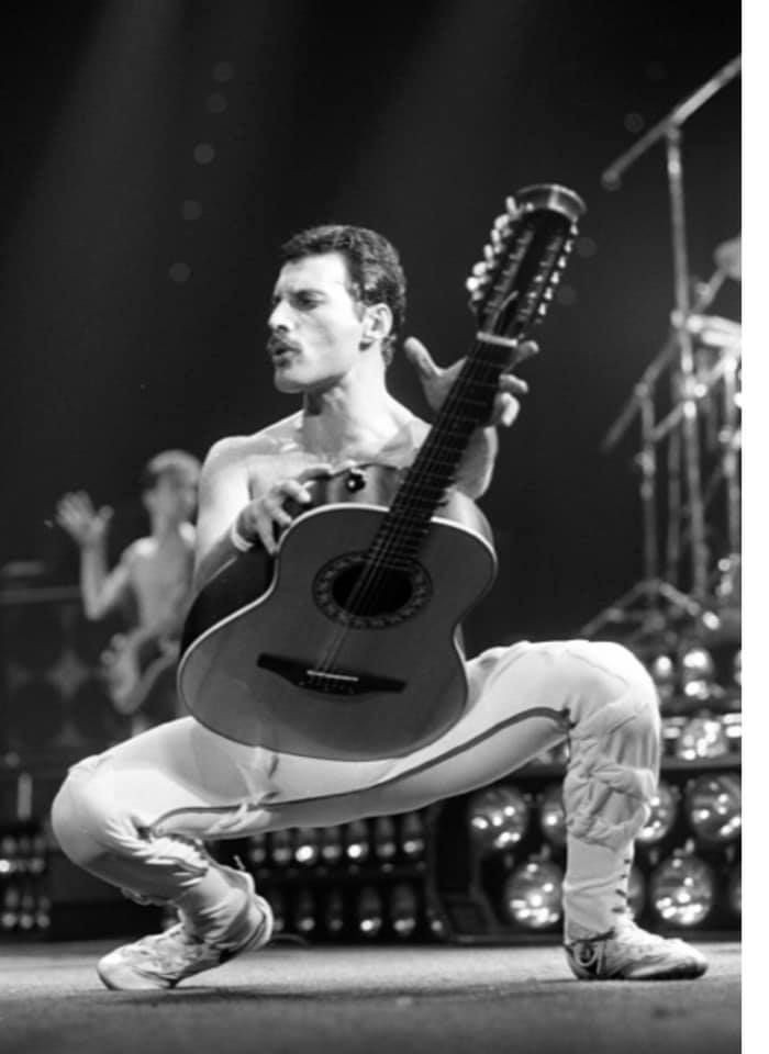 Queen Paraguay tweet media
