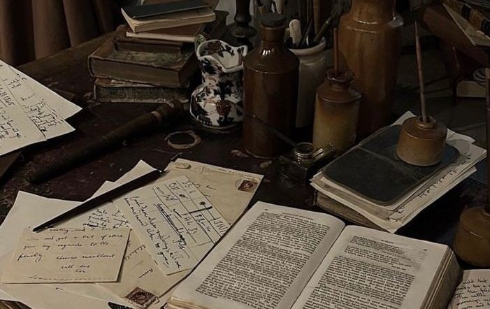 AcademiaDreams's tweet photo. “I always wanted stories to be real, so I started writing my own.”

— Maureen Johnson, Truly Devious https://t.co/9GPiDSXozp