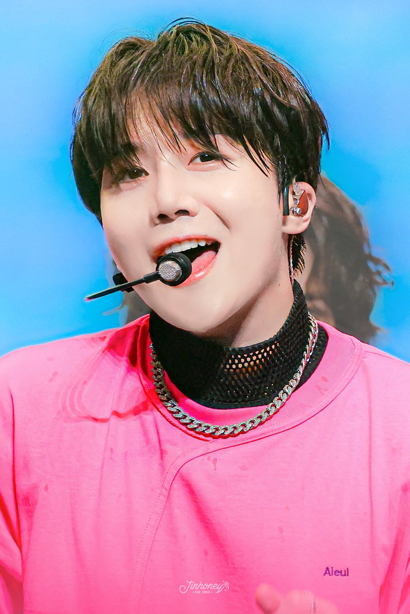 jinhoney417's tweet photo. 230830 2023 PENTAGON CONCERT
분홍 다람쥐 ʕ•ﻌ•ʔ ⋆⁺₊⋆ ♡
#조진호 #진호 #JINHO #ジンホ
#펜타곤 #PENTAGON @CUBE_PTG