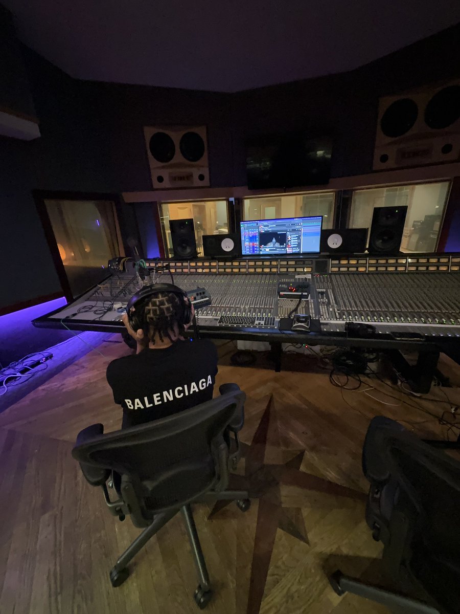 Devislit's tweet image. 