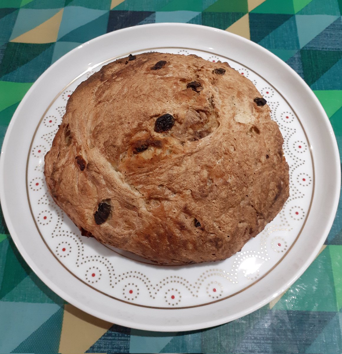 caistercampAnne's tweet photo. All this talk of concrete inspired us to make some bread today. Spiced Fruit Loaf. Quite tasty, and more than capable of holding up a classroom ceiling.
#RAACandRuin
#GeneralElectionN0W
#BacktoSchoolTomorrow https://t.co/oNDUjXbzoK