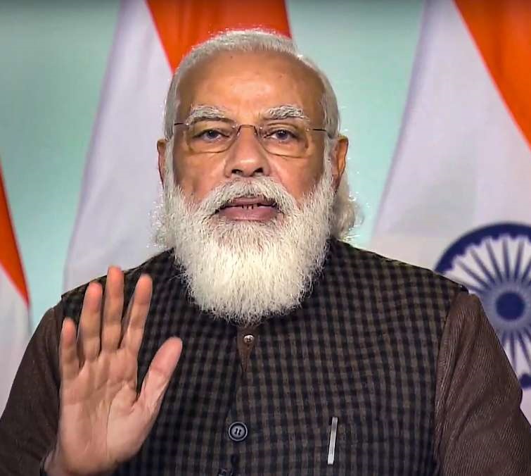 'टीचर्स डे' पर दुनिया के सबसे बड़े टीचर को प्रणाम कीजिए  🙏

जिसने पहले हमें नेहरू और पटेल में फ़र्क़ करना सिखाया, फिर केरल और सोमालिया में फ़र्क़ करना सिखाया, फिर कपड़ों में फ़र्क़ करना सिखाया...और अब 'इंडिया' और 'भारत' का फ़र्क़ सिखा रहा है।

ये गुरुजी भविष्य में हमें अभी और भी