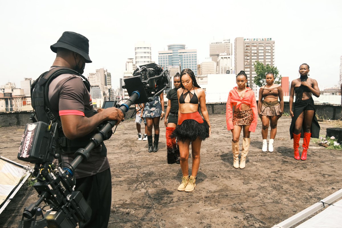 mixermanagement's tweet image. My Love ft @ayrastarr is already Clara Amfo's hottest record on @BBCR1 the single is out this Thursday at 6pm! 🔥

Leigh-Anne will also be performing at BBC radio 1 live lounge next month for #LiveLoungeMonth! 👀 

#LeighAnne #MyLove 
leigh-anne.lnk.to/NewMusic