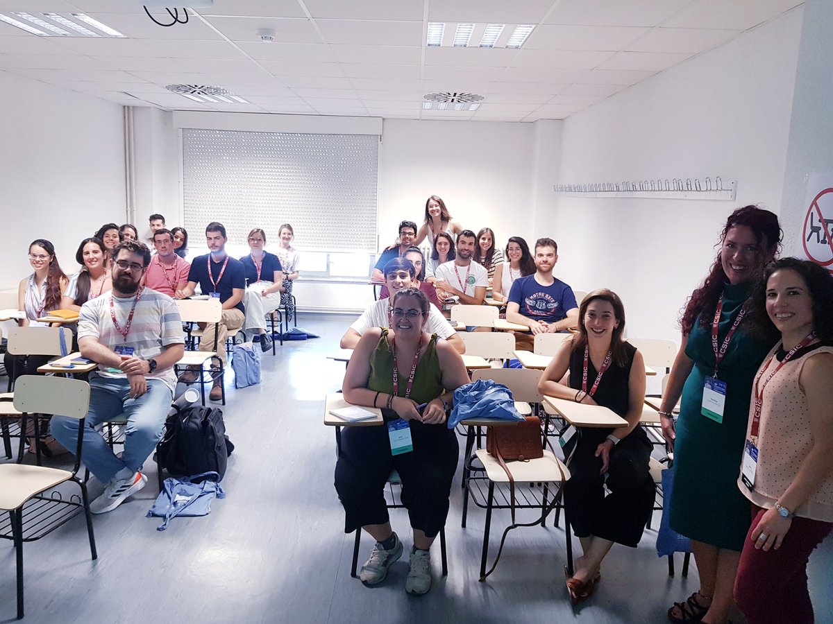 Estupenda sesión de la #SecciónJúnior de la <a href="/sebbm/">seb B</a> en el #45congresosebbm. La primera de muchas, porque ell@s son el futuro de nuestra sociedad.