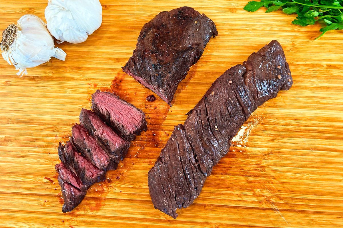 The hanger steak is said to be one of the most tender steaks out there. Don’t believe us? Try it out for yourself and let us know what you think 😉 agridimestore.com/products/grain…
