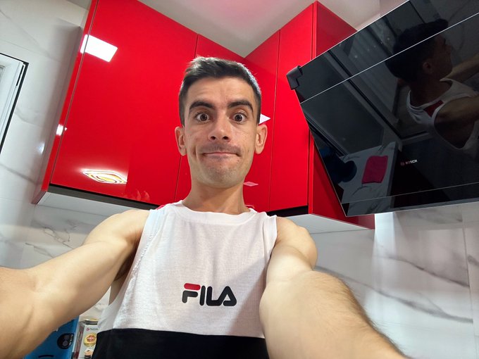 S&iacute;gueme en https://t.co/rRSECQLc2S y suscr&iacute;bete a mi @LoverFans 😛 https://t.co/oE9PQ1J39S https://t.