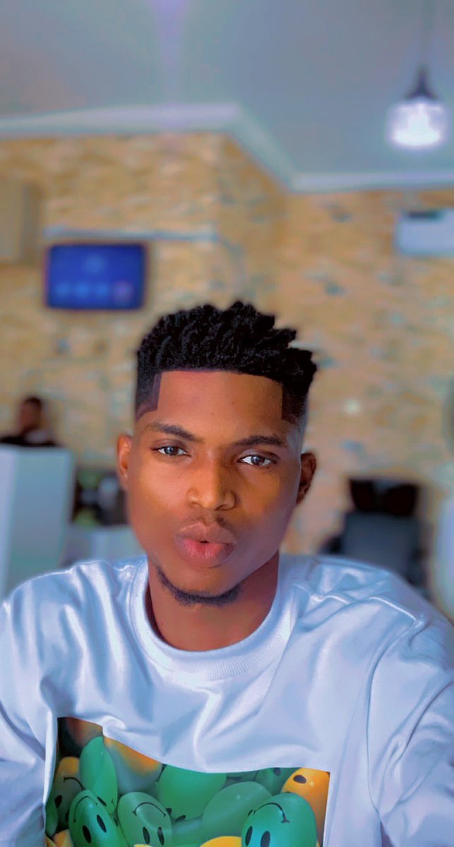 OfficialSplashx's tweet image. GRAPHIC DESIGNER APPRECIATION POST💜🤗

#GraphicDesigner #web3designer #graphicart #AllEyesOnJudiciary #sxgraphix #BREAKINGNEWS