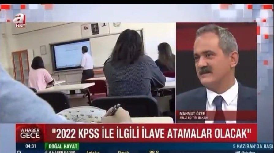 HticeBabygtSefa's tweet photo. @tcmeb @RTErdogan 2022 kpss puanı ile ilave atama müjdemizi ne zaman alacağız Cumhurbaşkanım. Bize söz verildi. Lütfen bizi duyun artık @RTErdogan 
#DevletSözüErdoğanda https://t.co/2bJufTeMZS