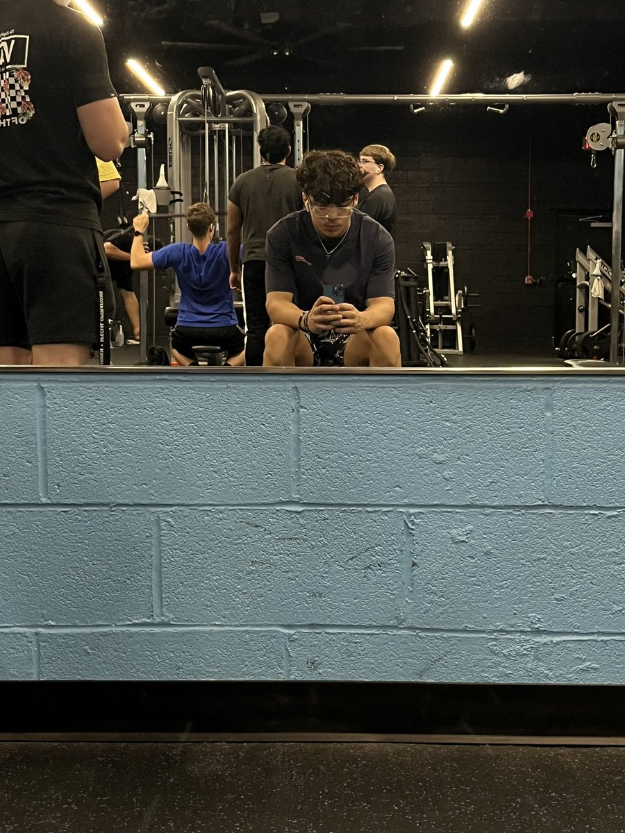 sensei🙂 tweet media