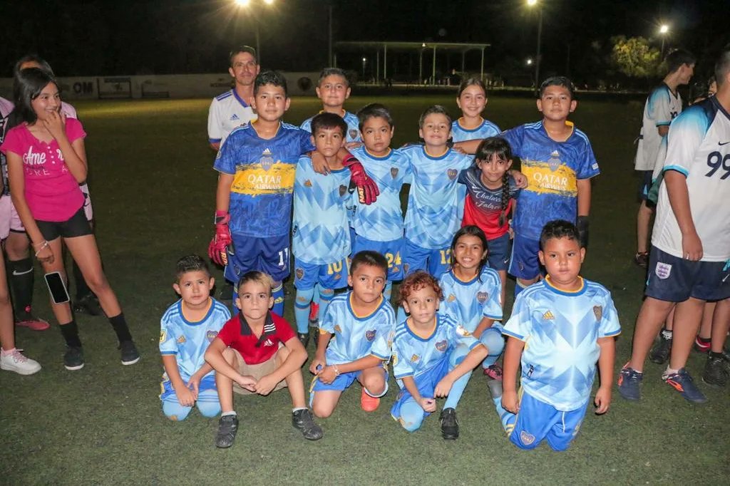 MunicipioCajeme's tweet photo. Arrancamos nuestro Torneo Relámpago de Fútbol gracias a la #PolicíaMunicipal y #ProgramasPreventivos, apoya a los equipos locales mientras fomentamos la convivencia y el deporte.
#MunicipiodeCajeme #CajemeContigoEsSeguro #VisiónDeFuturo https://t.co/qKCxEebTz3