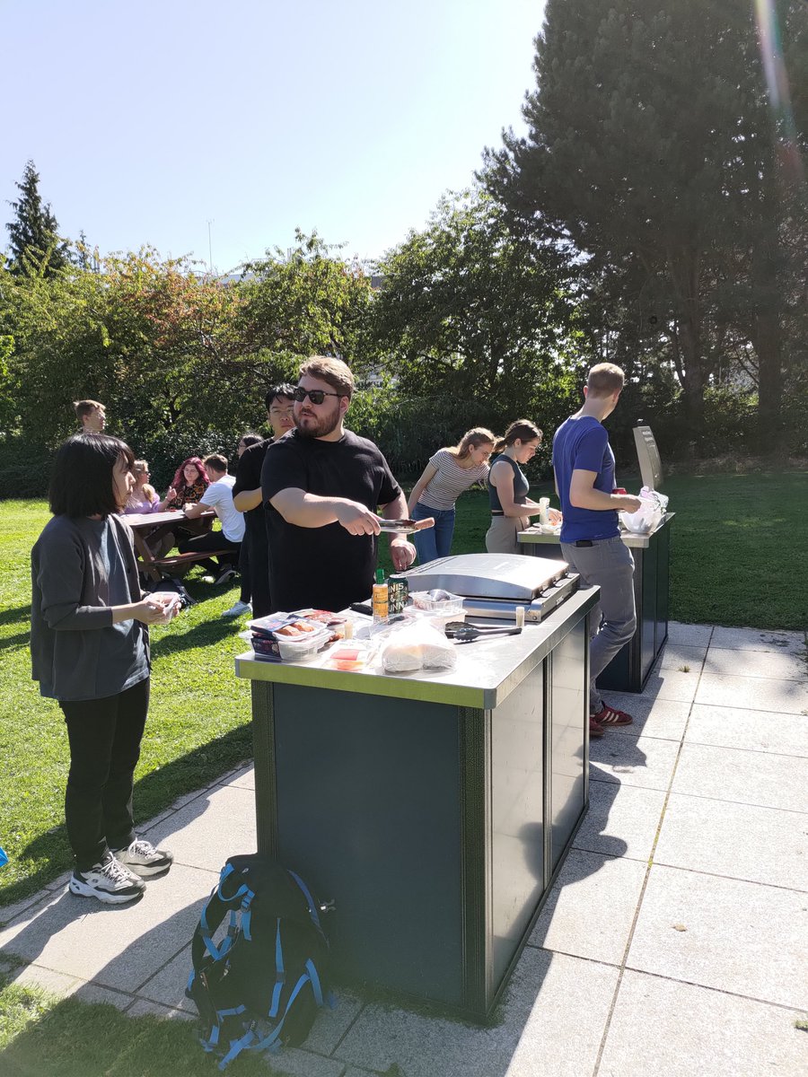 Taking advantage of the late summer weather. Great BBQ with <a href="/LloydJonesLab/">Lloyd-Jones Research Group</a>