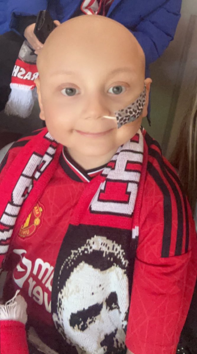 Day 5! 
Meet our happy Harry!! 
#GogoldforHarry 🤍⭐️🎗️