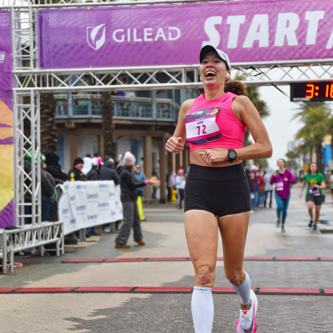 DonnaFoundation's tweet photo. Supporting patients is a marathon — not a sprint.

Ways to Give: 
💗 Fundraise for DONNA
💗 Register to Race
💗 Volunteer

Learn more about how you can give by visiting ➡️ https://t.co/vU1S9Gp6Vq

#DestinationHope #DONNAGivingTuesday https://t.co/7QvX2iAWiI