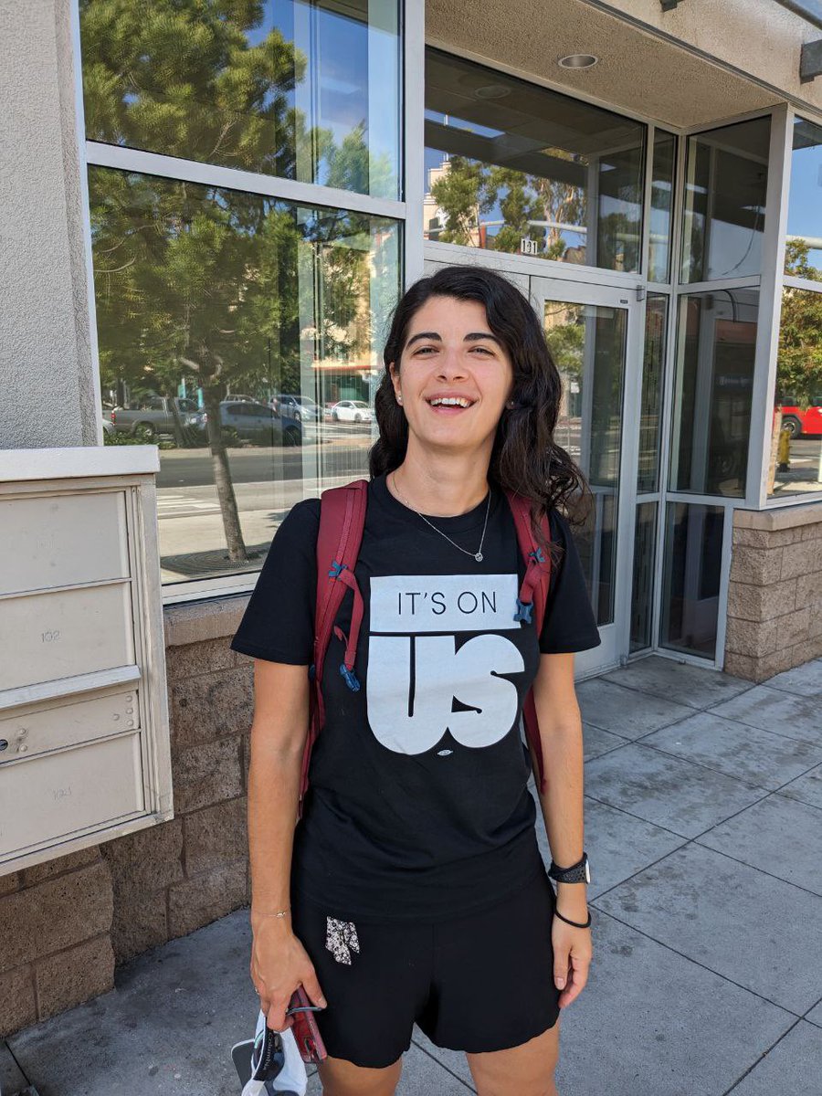 Proud to wear my brand new @takethepledge t-shirt on campus today #UCBerkeleyItsOnUs contributing to the Campaing to End Sexual Assault on College Campuses Thanks to the @ItsOnUs team and @TraceyEVitchers for the amazing work and commitment ❤️