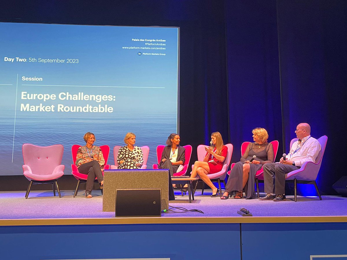 AnnaKlaft's tweet photo. The @GDA_Datacenters is part of  the #PlatformGlobal 2023 in #Antibes. Today I had the pleasure to bring aspects from Germany into this years‘ panel discussion about Europe Challenges and the perspectives of data centre industry. #Datacenter https://t.co/OLzOOsaDlz