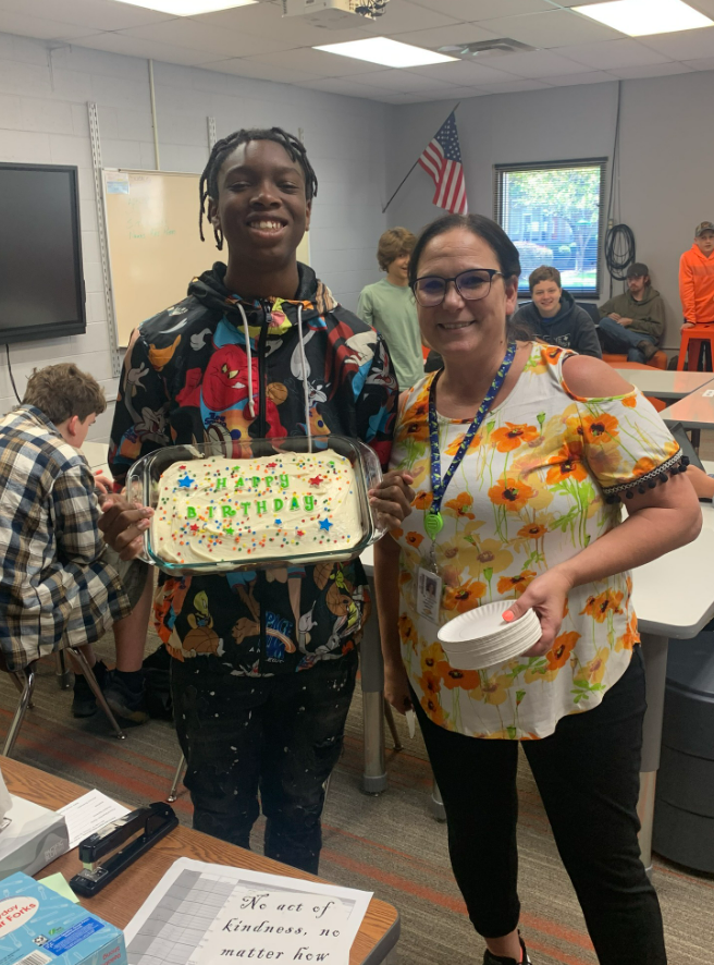 Last week, Ms. Wagner surprised one of our students with a sweet treat to celebrate his special day! #huhsproud #oriolepride