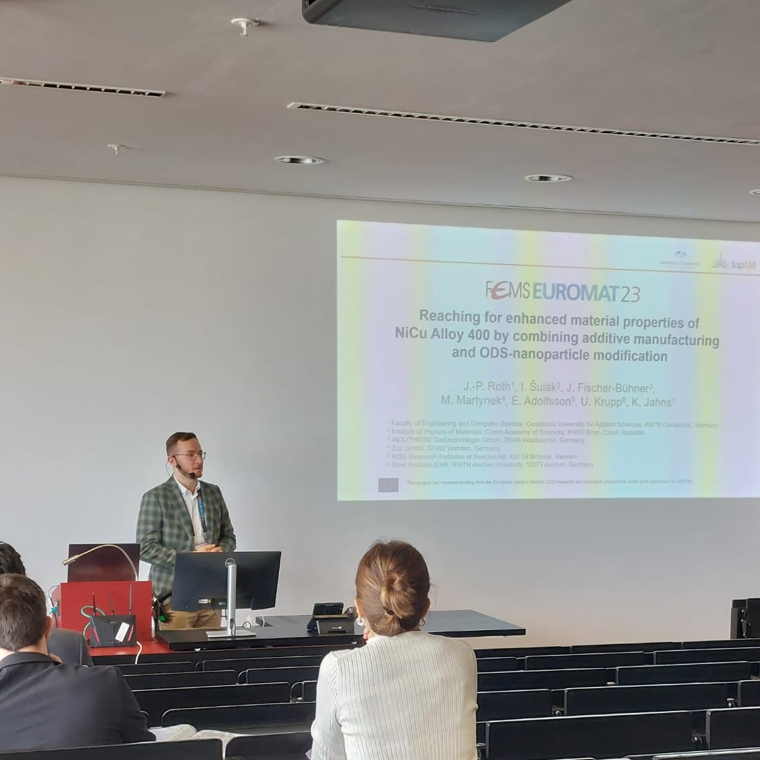 topAMproject's tweet photo. This week Osnabrück Univ. of Appl. Sciences’ Jan-Philipp Roth presented at the FEMS #EUROMAT23 conference about different dispersion strengthened #materials and successful #nanoparticle integration.
#additivemanufacturing #hightemperaturealloys #EnergyEfficiency https://t.co/4rLsysrKSf
