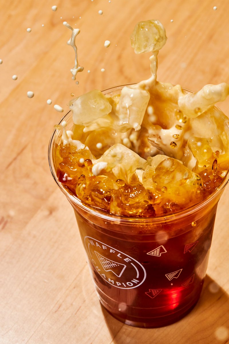 iced coffee that 𝐦𝐚𝐤𝐞𝐬 𝐚 𝐬𝐩𝐥𝐚𝐬𝐡 ❄️☕️