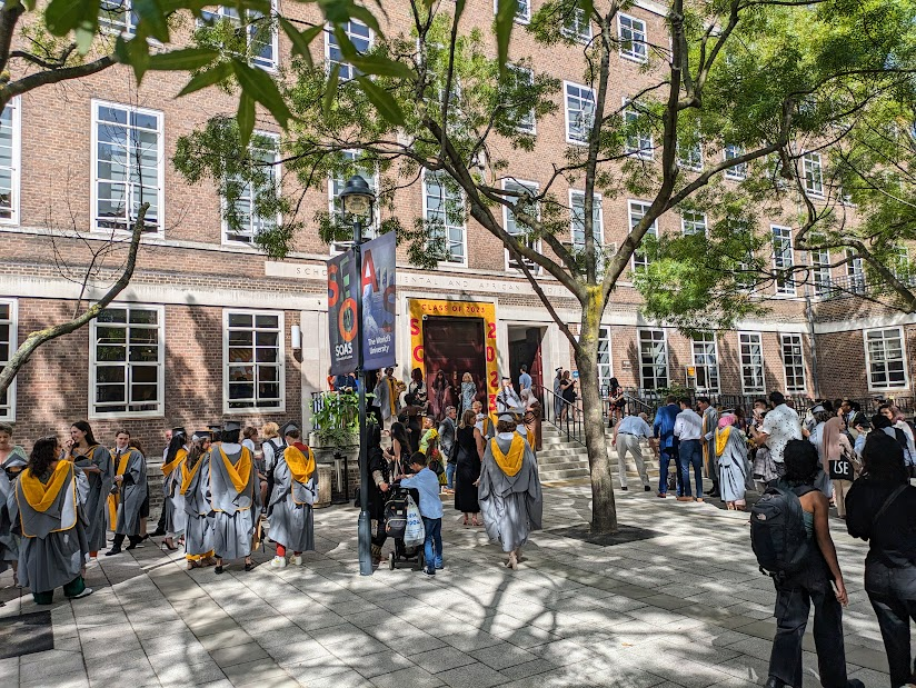 SOASLibrary's tweet photo. Congratulations from SOAS Library and its staff. It's really joyous to walk around the campus today.

Our very best wishes with whatever you do next.

#SOASGrad #SOASGraduation @SOAS https://t.co/MQArBVsWL5