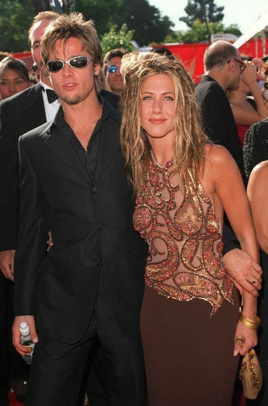 ANDlEMCPHEE's tweet photo. 1999’s emmy awards was something else https://t.co/EShQ3IM7Qk