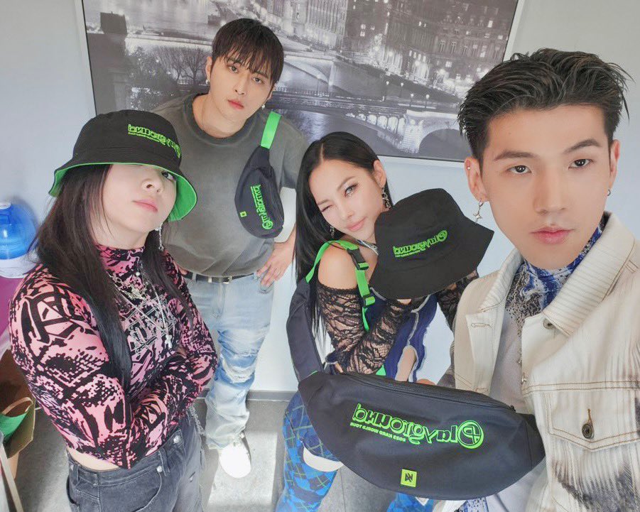 [#KARD] 
🚨 KEEP GOING 🚨
2023 KARD WORLD TOUR 〈PLAYGROUND〉 in Europe

OFFICIAL MERCH
▶ officialkeventsmerch.com

#KARD #카드
#KARDTOUR #2023KARDTOUR_PLAYGROUND
#PLAYGROUND_KARD