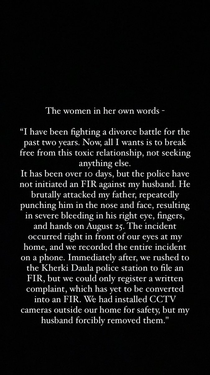 ishitasingh19_'s tweet photo. Just 4 days ago, I did a story on a woman alleging that her husband, an IPS officer serving as an Add DCP in East-Delhi, assaulted her father on the night of Aug 25. Today, my article has been removed from all the social media platforms. So here are I put the details again https://t.co/91kYJl5xuo