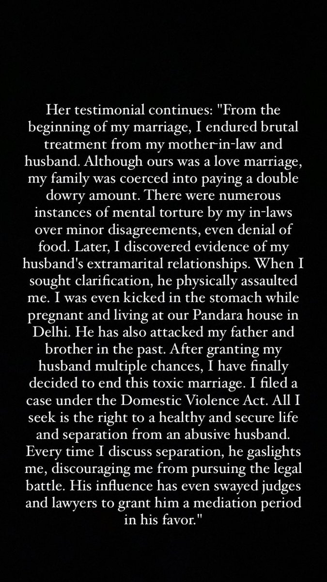 ishitasingh19_'s tweet photo. Just 4 days ago, I did a story on a woman alleging that her husband, an IPS officer serving as an Add DCP in East-Delhi, assaulted her father on the night of Aug 25. Today, my article has been removed from all the social media platforms. So here are I put the details again https://t.co/91kYJl5xuo