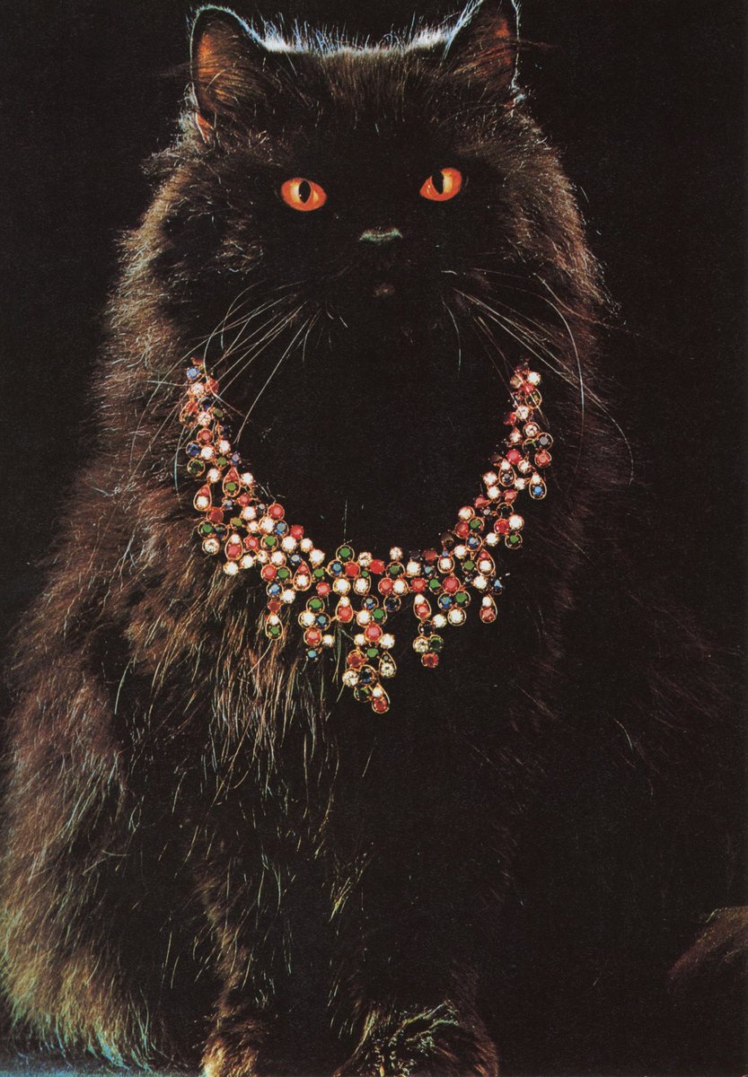texmagtm's tweet photo. Collier Boucheron de 1979 https://t.co/FGtuPa5VNJ