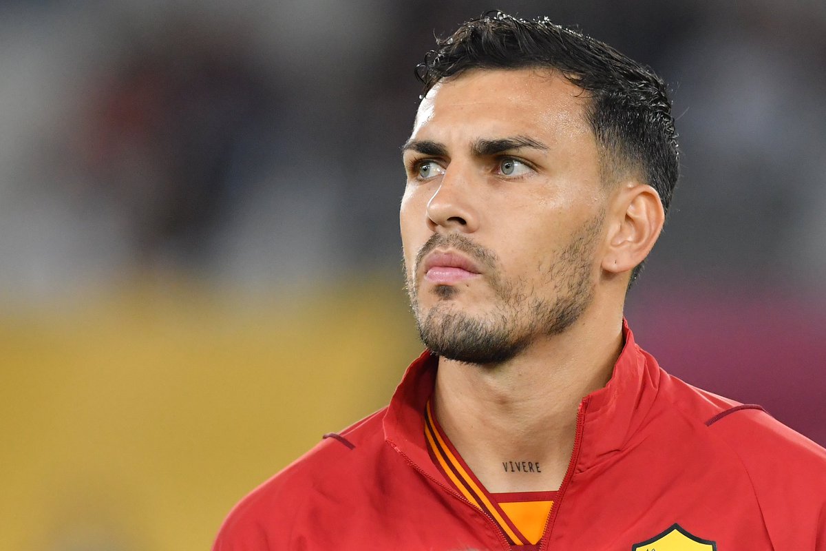 FabrizioRomano's tweet photo. AS Roma director Pinto: “It was hard to negotiate with Luis Campos for Leandro Paredes! At the end we agreed on €2.5m deal plus €2m difficult add-ons”. 🇦🇷🤝🏻

“Paredes has to start 80 games with us in order for PSG to receive €2m extra in the future”. https://t.co/LSSWbxveKG