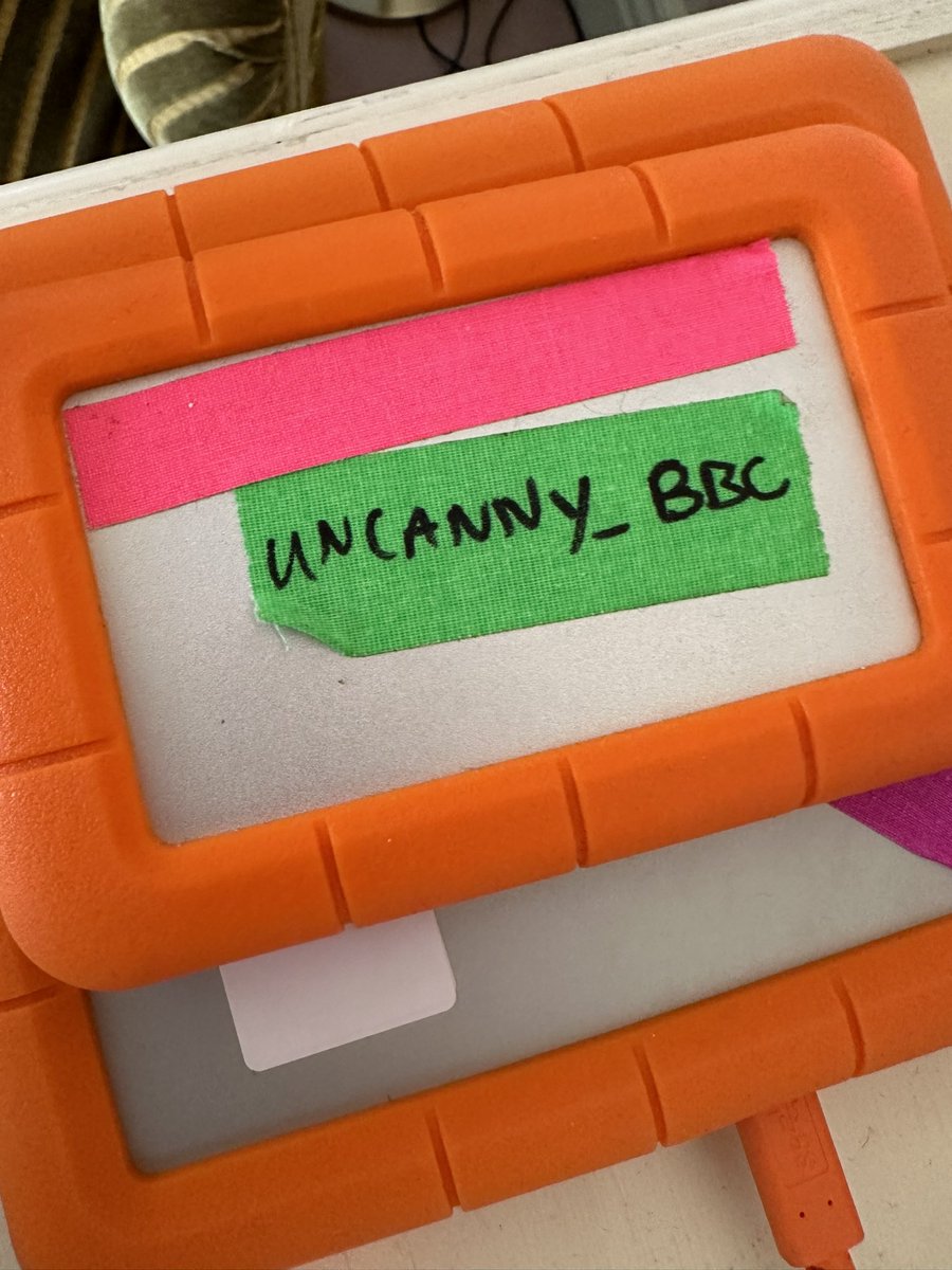 Danny Robins tweet media