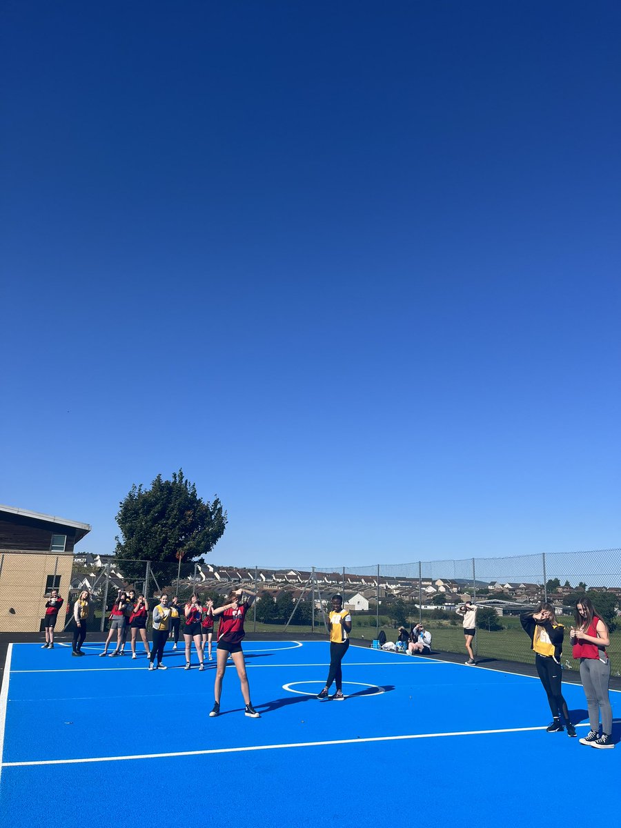 MissGillanPE's tweet photo. Thumbs up from our S3’s for our new outdoor netball court 🏐💙 https://t.co/yvIWmsF9Yj
