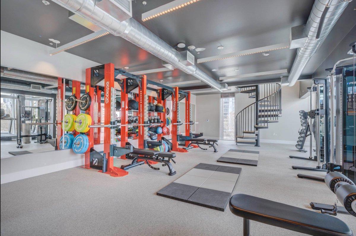 escapefitness's tweet photo. 6th & Main - Maximising the Benefits of Luxury and Functional Fitness
#escapefitness #escapeyourlimits #gymdesign #gymequipment #fitnessindustry https://t.co/4TRGKqKG4g