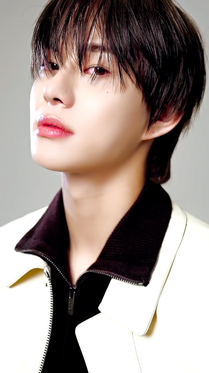 juiceformtm's tweet photo. #정우 #JUNGWOO 
#JUNGWOOxTods #TodsxJUNGWOO https://t.co/UQKPMpw7lr