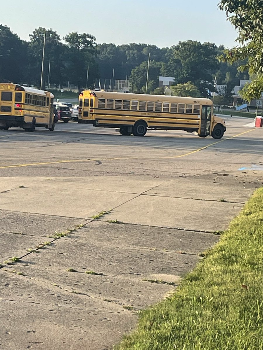 We are off to the races! Great first day start in the books. Let’s have a great school year HVS!