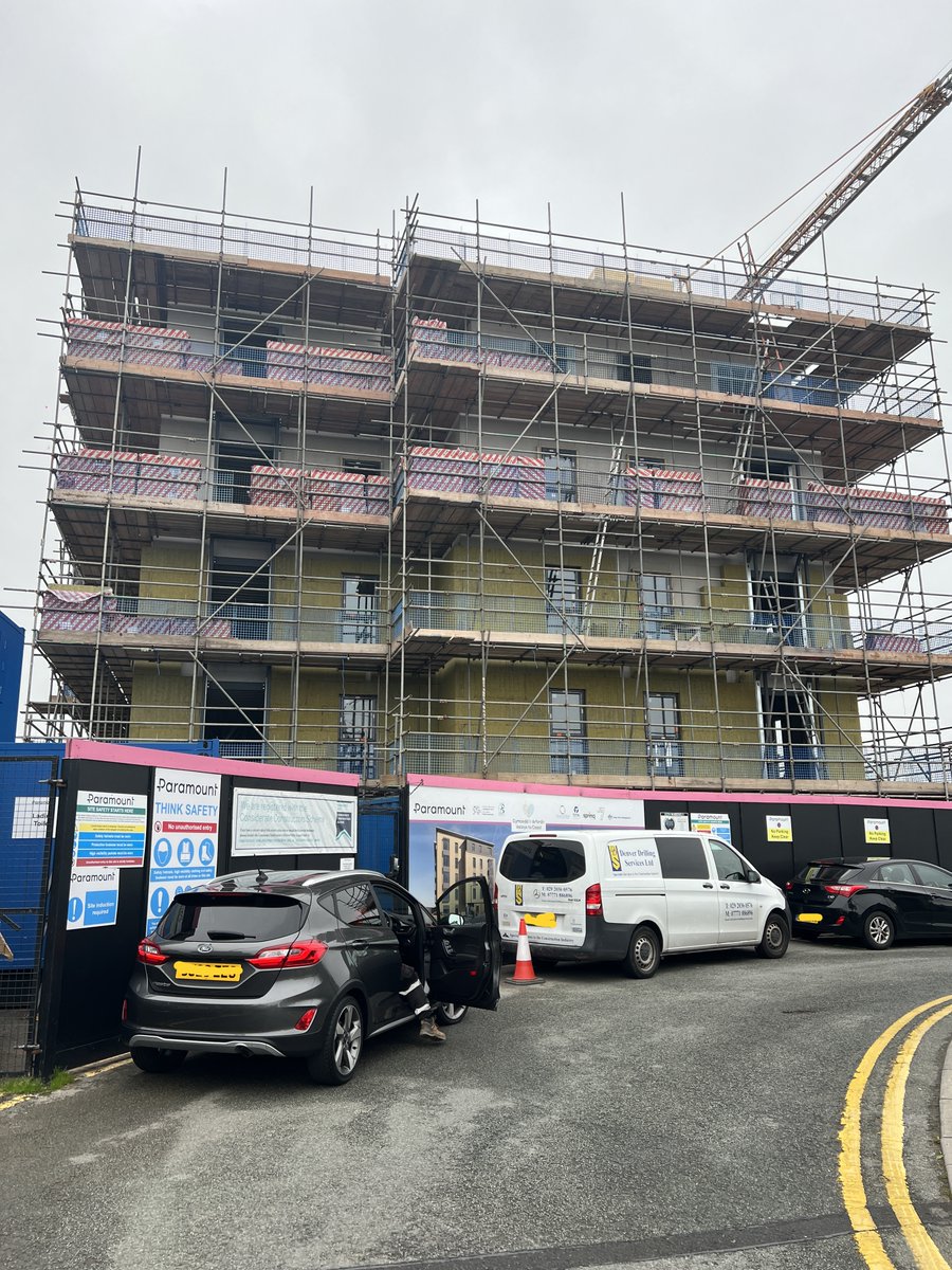 QuantumCLS's tweet photo. 20 apartments in Porthcawl are being constructed by @Paramount_Int  for @ValleysToCoast. Works are currently ahead of programme and due to complete in Spring 2024. https://t.co/CYsvWi8XCK