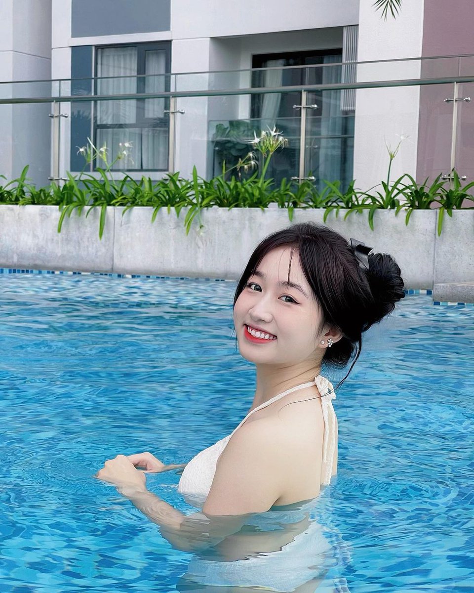 Scud220's tweet photo. So dear I love him, that with him, all deaths I could endure, without him, live no life.
#telegram #Vietnam #asiandoll #PrettyWoman #hotlive #girlgamer #gymgirl https://t.co/JgOcQs8WxU